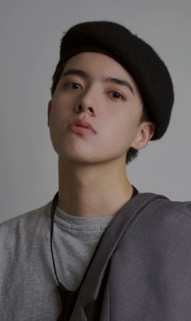 Ху Кунь / Hu Kun