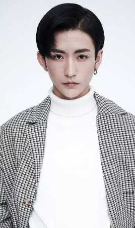 Цзинь Юн Cань / Jin Yong San