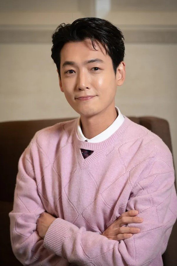 Независимый роман сорокалетних (2026)