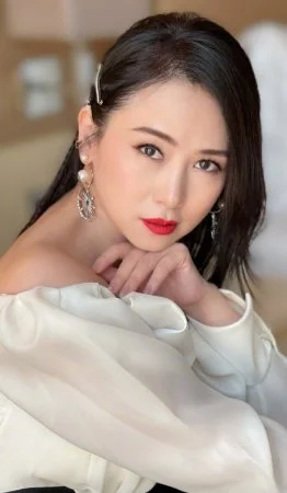 Юн Хун / Yvonne Yung / Yung Hung