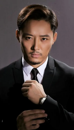 Хоу Цзюнь Цзе / Hou Jun Jie