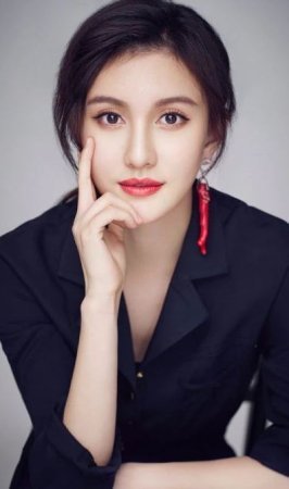 Чэнь Синь Сюань / Chen Xin Xuan