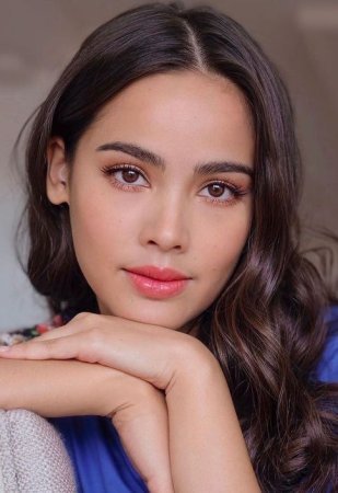 Яя Урассая Спербунд / Yaya Urassaya Sperbund