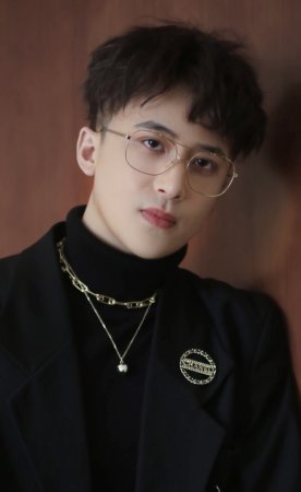 Чжао Суань / Zhao Xuan