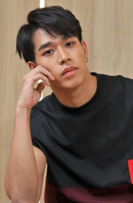 Эрт Танакрит Таласопон / Earth Thanakrit Talasopon