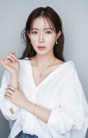 Им Су Хян / Im Soo Hyang
