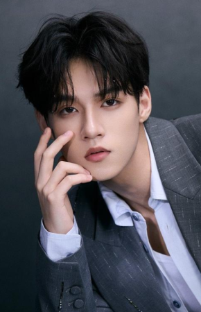 Сюй Ао Цзюнь / Xu Ao Jun