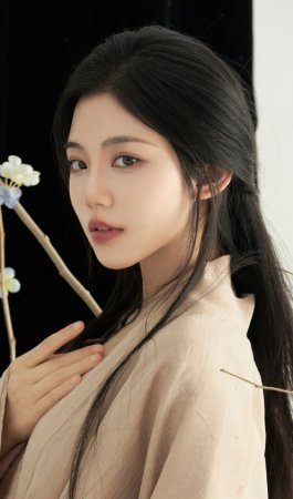 Сюй Ин Ло / Xu Ying Luo
