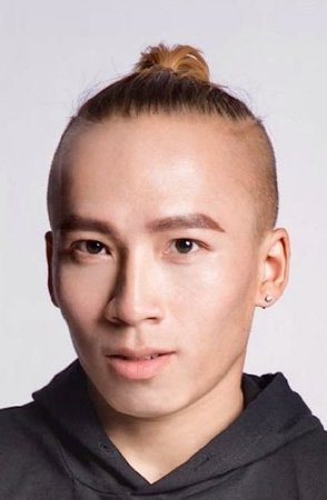 Хуан Би Син / Huang Bi Xing