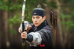 Лучшие корейские дорамы второй половины 2025 года. Голосование.