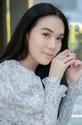 Мэй Фынаром / May Fuengarom