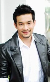 Нью Чучат Вонсават / New Chuerchart Wongsawat