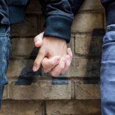 Скажи мне нежно про любовь: и я тебя посажу
