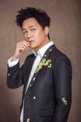 Пань Юэ Мин / Pan Yue Ming