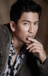 Тик Тжесадапон Понди / Tik Jesadaporn Pholdee