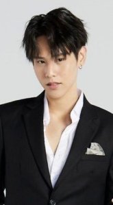 Плак Напхат Линхатон / Plak Naphat Leelahatorn