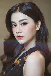 Сури Сюзана Рено / Suri Suzana Renaud