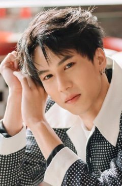 Атом Норавон Пхуэкампай / Atom Noraworn Phueakamphai