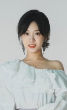 Хоу Чэн Юэ / Hou Cheng Yue