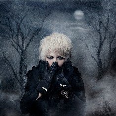 «FAKE DIVINE»: та самая Алиса + Хайд