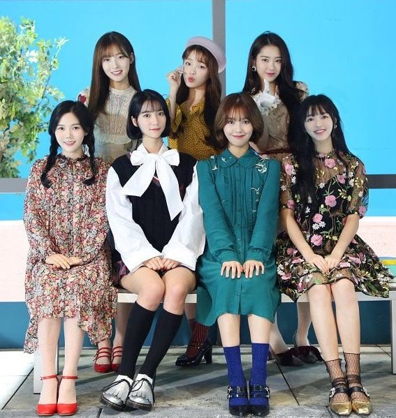 Участницы Oh My Girl попали в автомобильную аварию